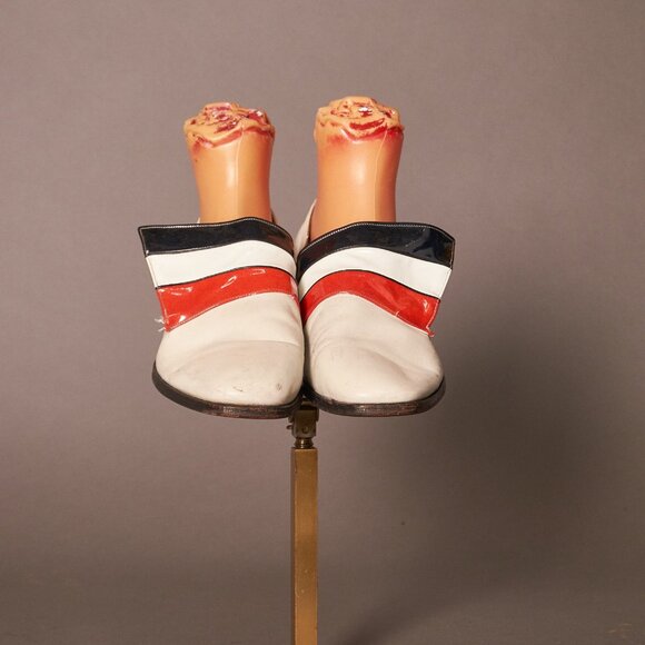 Late 60s Early 70s Stetson White Red and Black Slip On Men’s Shoes main image 4